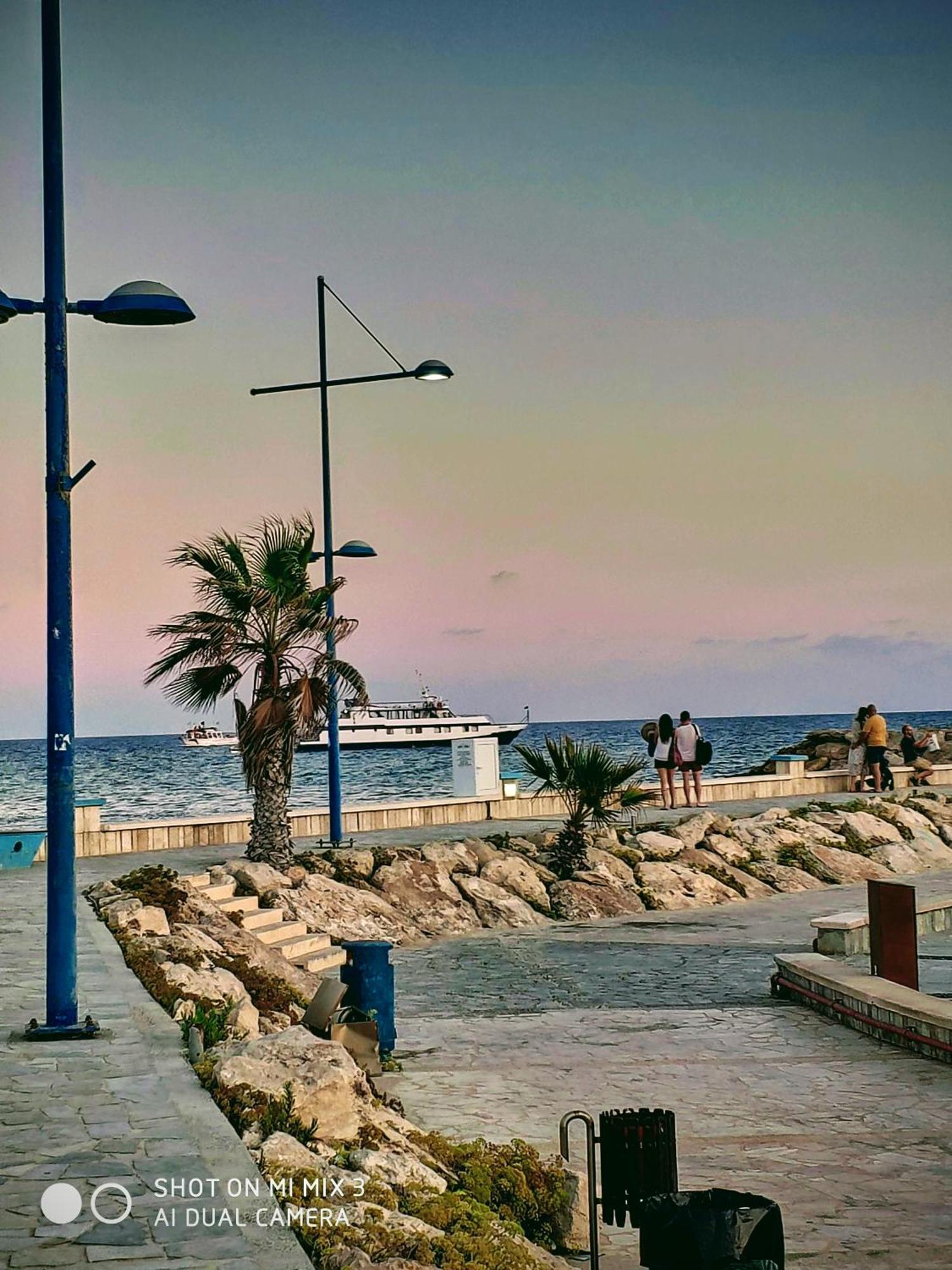 Chris - In Paralimni, Agia Napa * Паралимни