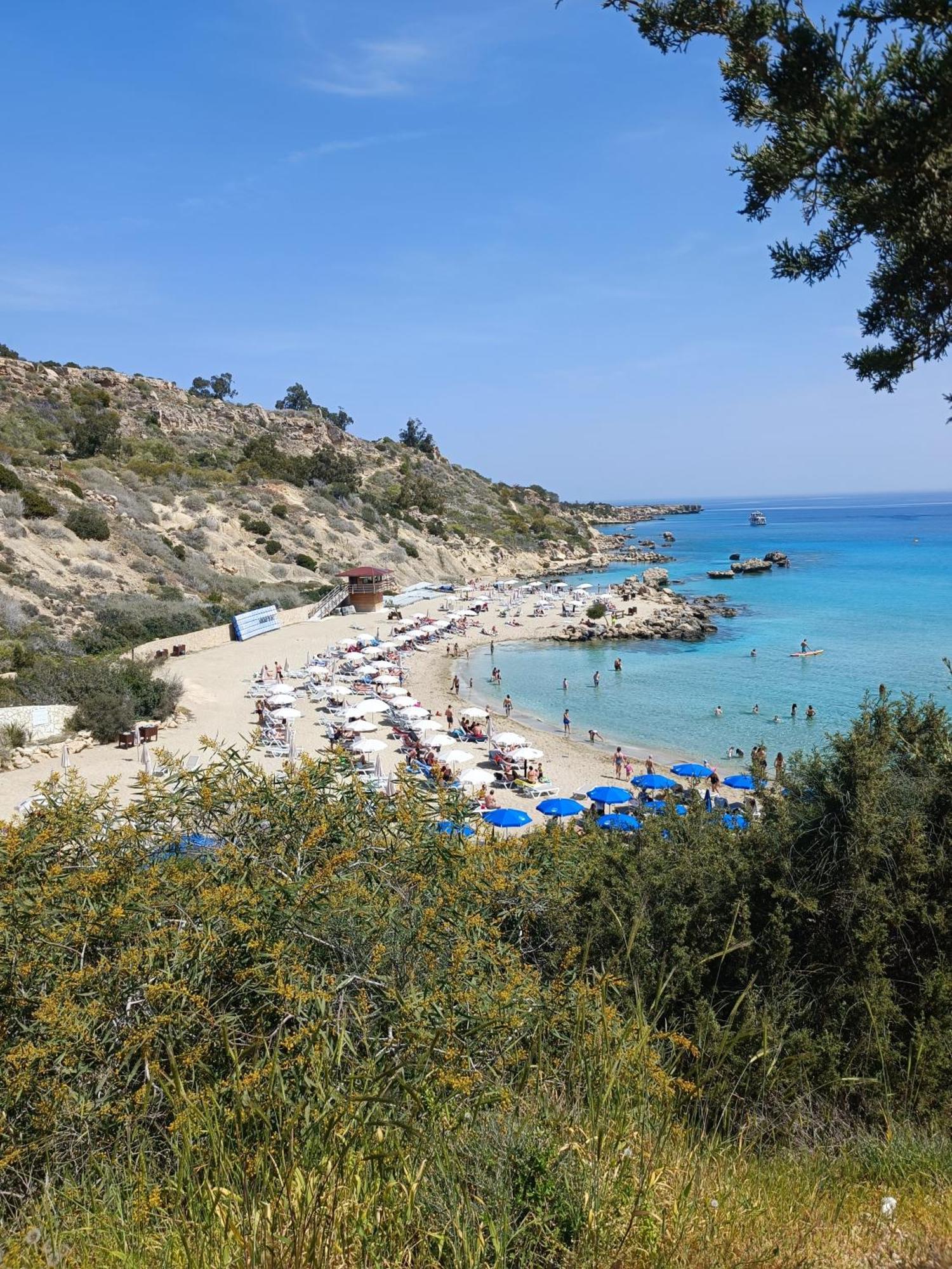 Chris - In Paralimni, Agia Napa * Паралимни
